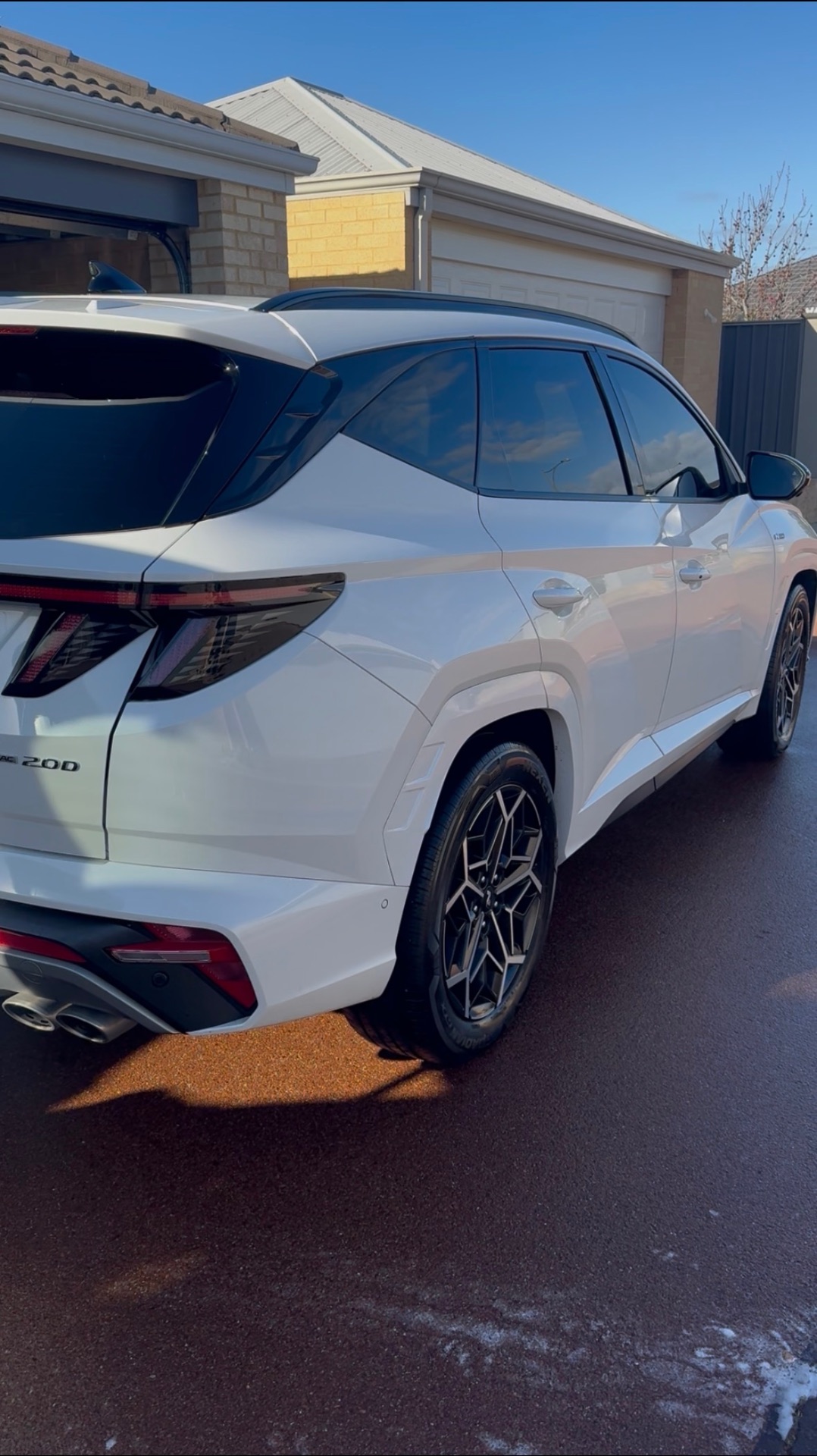 Mobile car detailing Perth — white Hyundai Tucson exterior finish